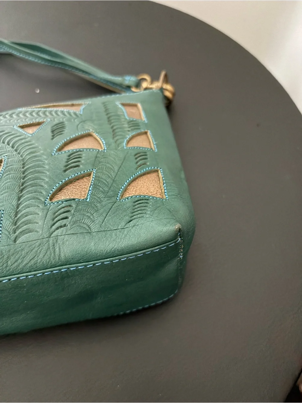 Leaders in Leather Crossbody Bag Green Hand-Tooled Floral Cutout Vintage